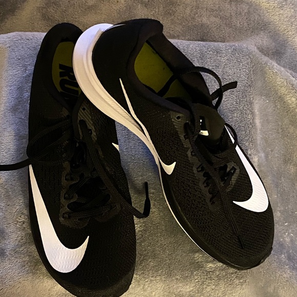 Nike Shoes - Nike Sneakers